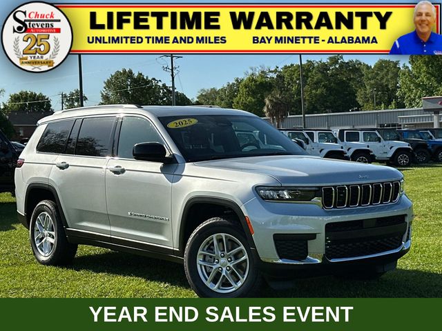 2025 Jeep Grand Cherokee L Laredo's photo