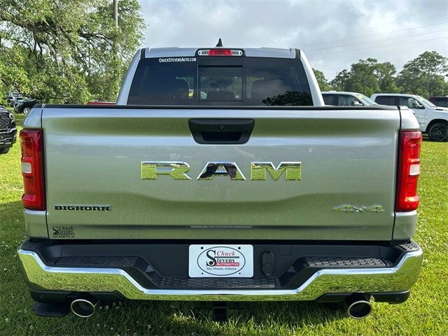2025 Ram 1500 Big Horn Lone Star photo 3