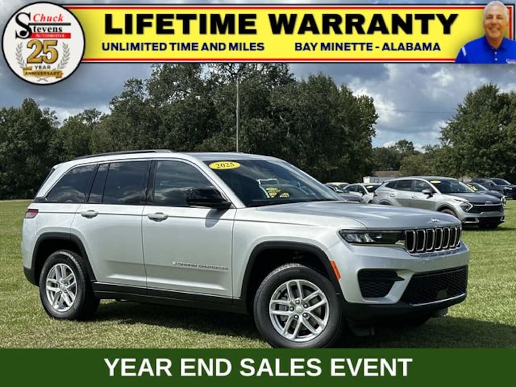 New 2025 Jeep Grand Cherokee Laredo X Sport Utility