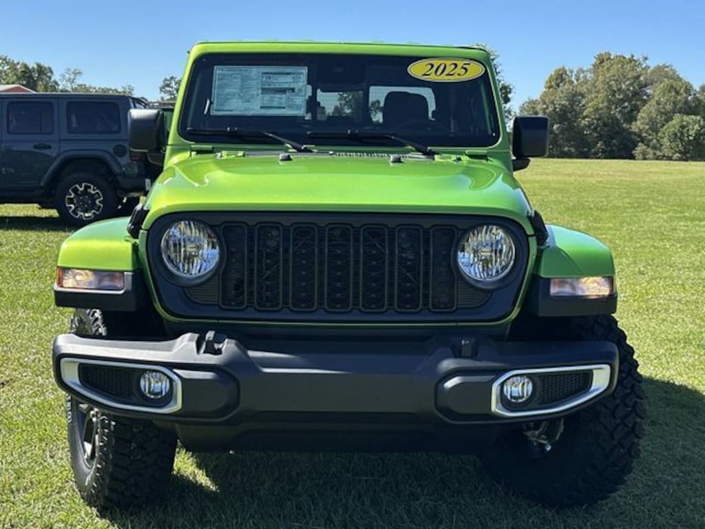 New 2025 Jeep Gladiator High Tide Pickup
