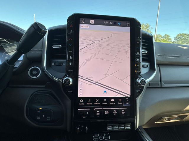 2026 RAM 3500 Laramie - Photo 19