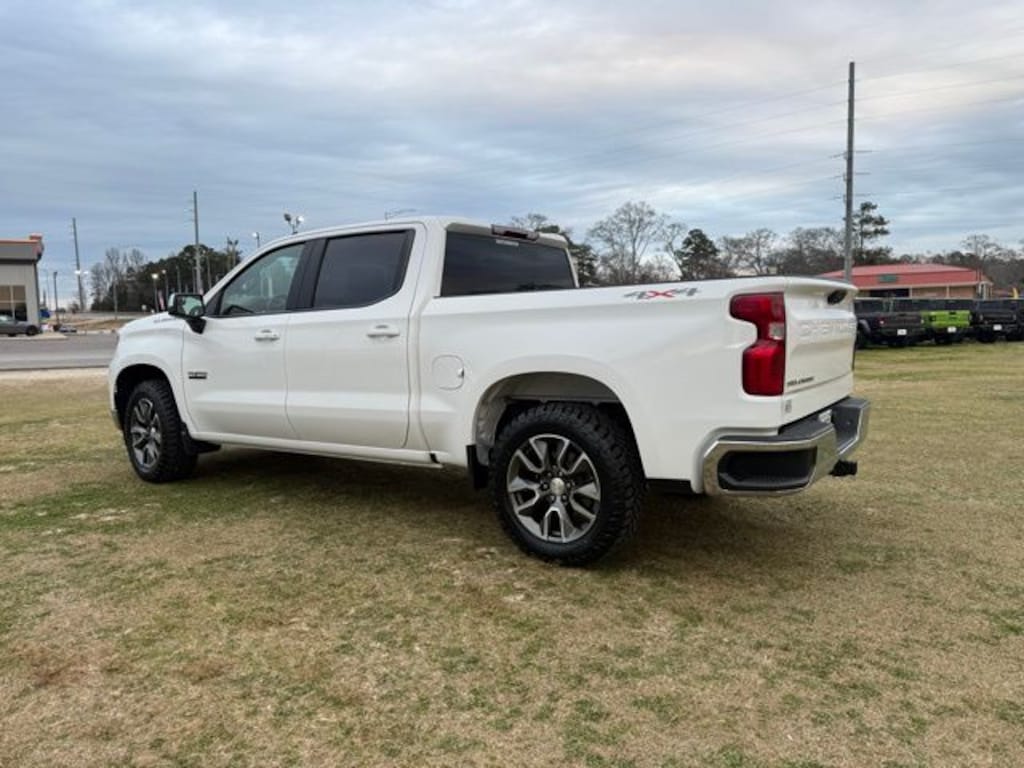 Used 2022 Chevrolet Silverado 1500 LT Truck