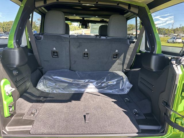 2026 Jeep Wrangler 4-Door Willys - Photo 13