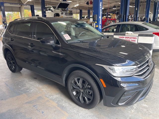 2024 Volkswagen Tiguan SE Wolfsburg Edition photo 2