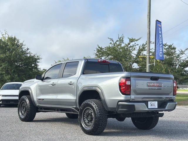 2024 GMC Canyon AT4X - Photo 11