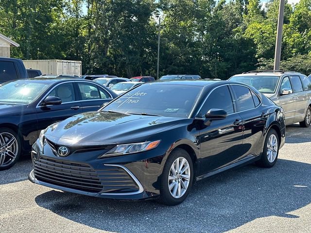 2021 Toyota Camry LE photo 4