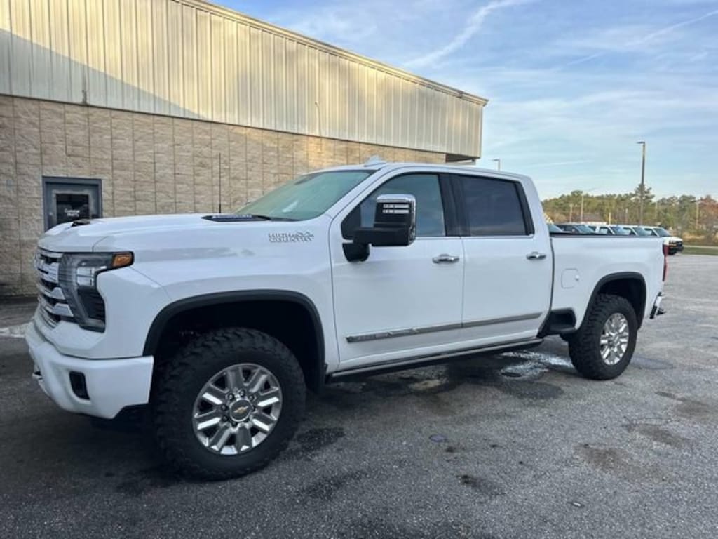 Used 2025 Chevrolet Silverado 2500 HD High Country Truck