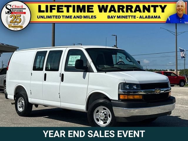 2025 Chevrolet Express Cargo Work Van's photo
