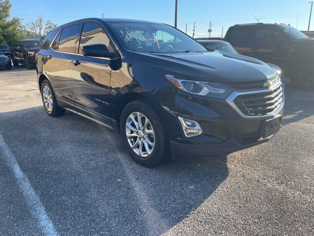 2020 Chevrolet Equinox LT photo 2