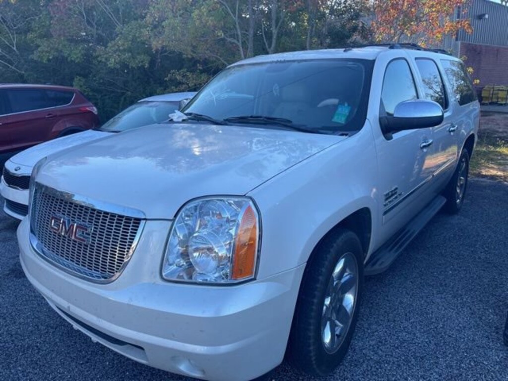 Used 2010 GMC Yukon XL SLT SUV