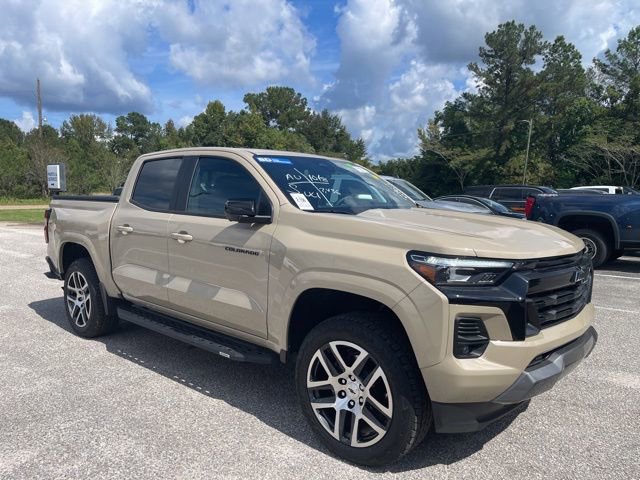 2023 Chevrolet Colorado Z71 photo 3