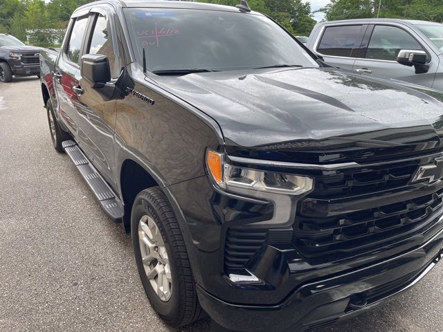 2025 Chevrolet Silverado 1500 Custom photo 3