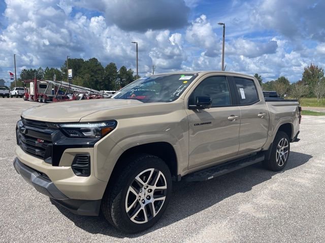 2023 Chevrolet Colorado Z71 photo 2