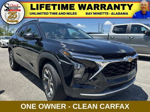 2025 Chevrolet Trax LT's photo