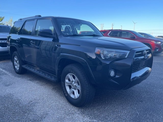 2020 Toyota 4Runner SR5 photo 3