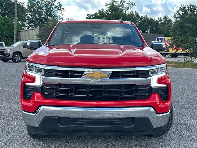 2024 Chevrolet Silverado 1500 LT photo 2