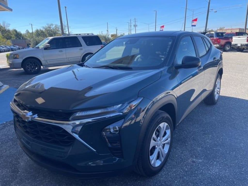 New 2026 Chevrolet Trax LS SUV