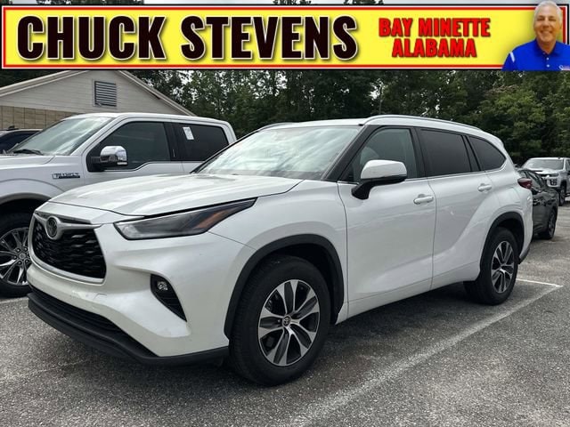 2021 Toyota Highlander XLE 4x2 V6's photo