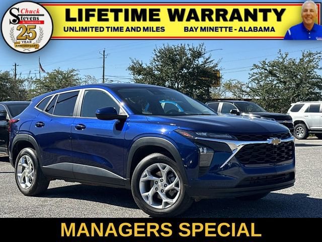 2024 Chevrolet Trax LS's photo