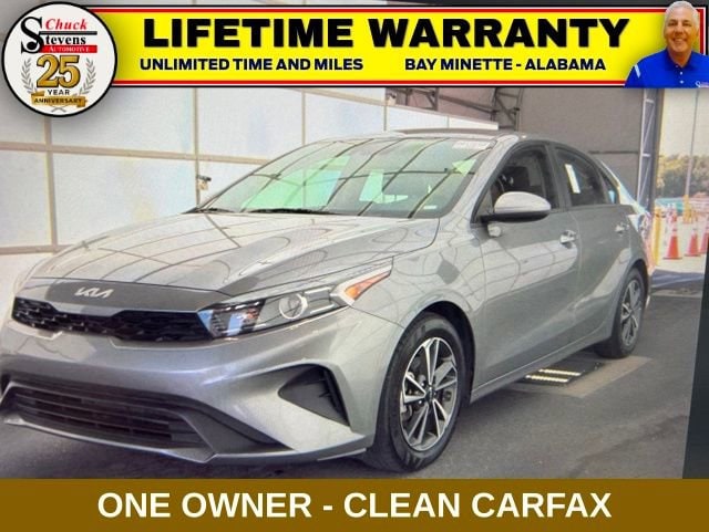 2023 Kia Forte LXS AT's photo