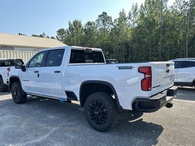 2026 Chevrolet Silverado 3500 HD LTZ - Photo 9