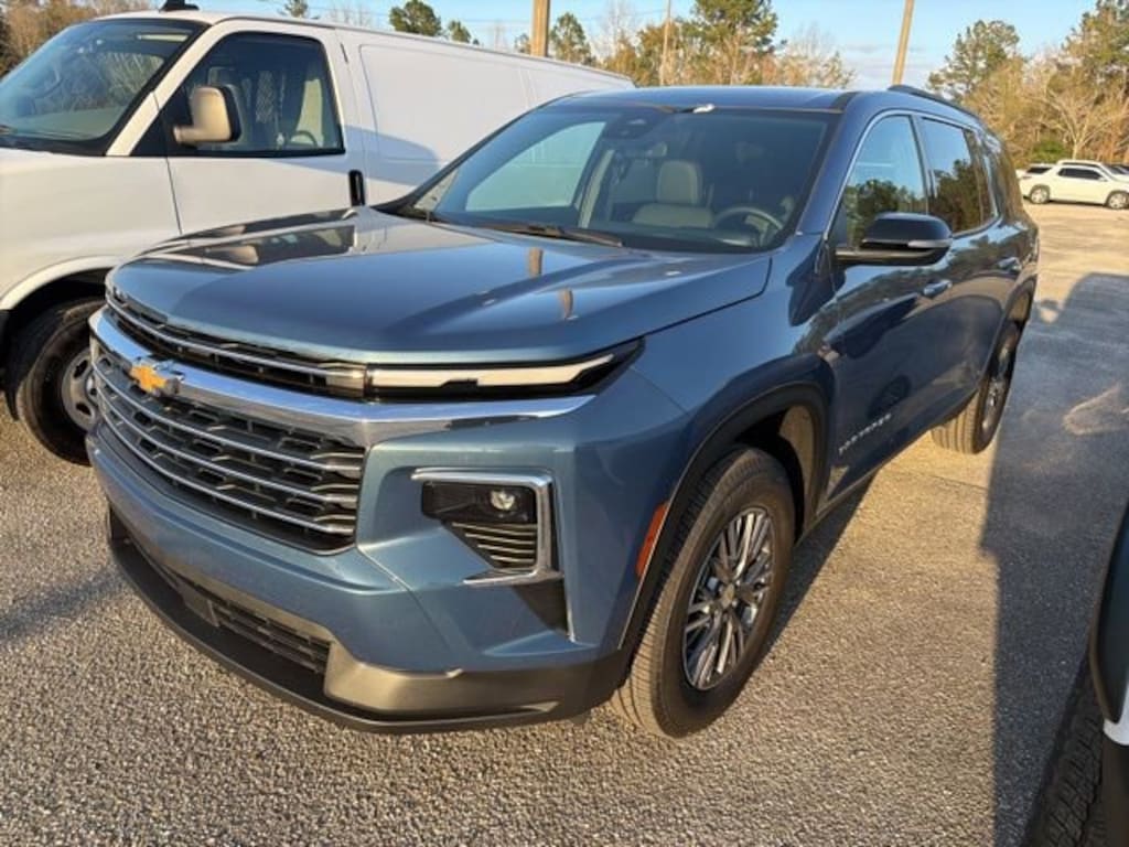 New 2026 Chevrolet Traverse LT SUV