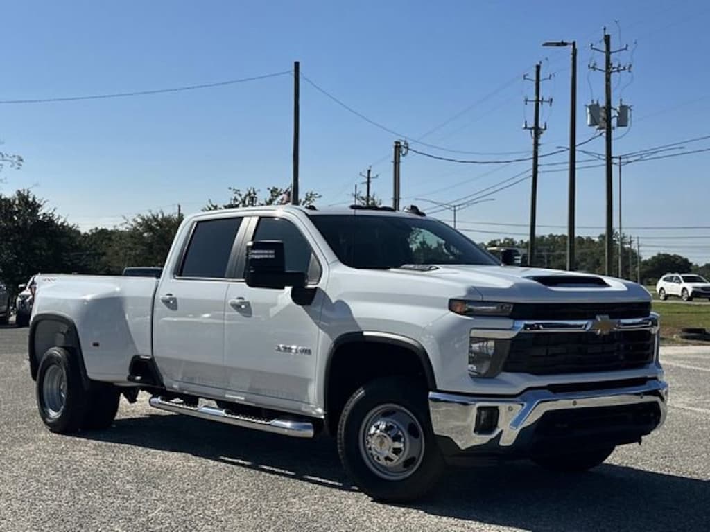 New 2026 Chevrolet Silverado 3500 HD LT DRW Truck