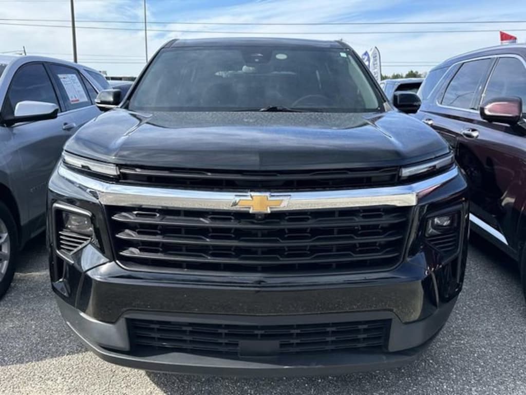 Used 2024 Chevrolet Traverse LS SUV