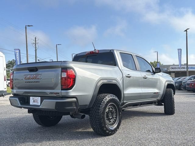 2024 GMC Canyon AT4X - Photo 8