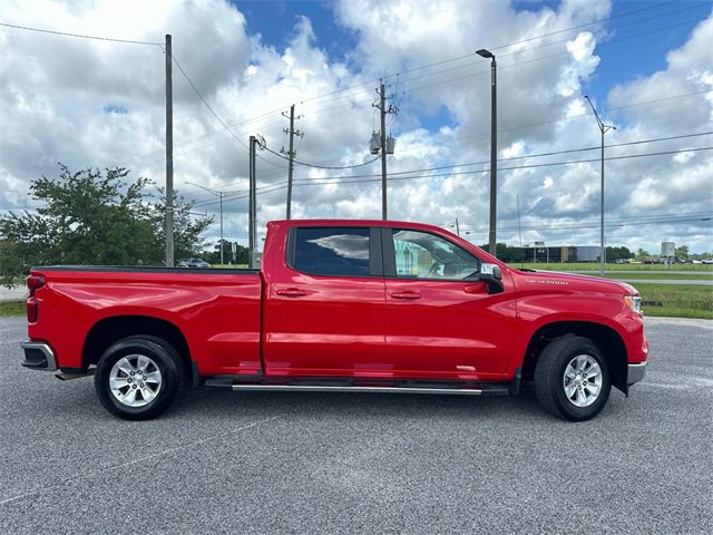 2024 Chevrolet Silverado 1500 LT photo 4