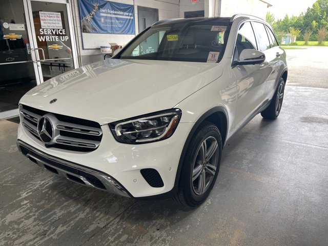 2022 Mercedes Benz GLC 300 photo 2