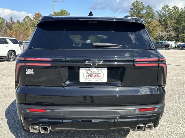 2026 Chevrolet Traverse photo 2