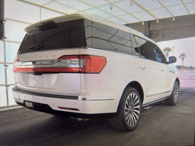 2018 Lincoln Navigator Reserve photo 2