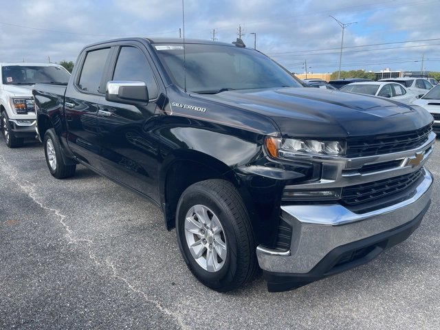 2021 Chevrolet Silverado 1500 LT photo 3