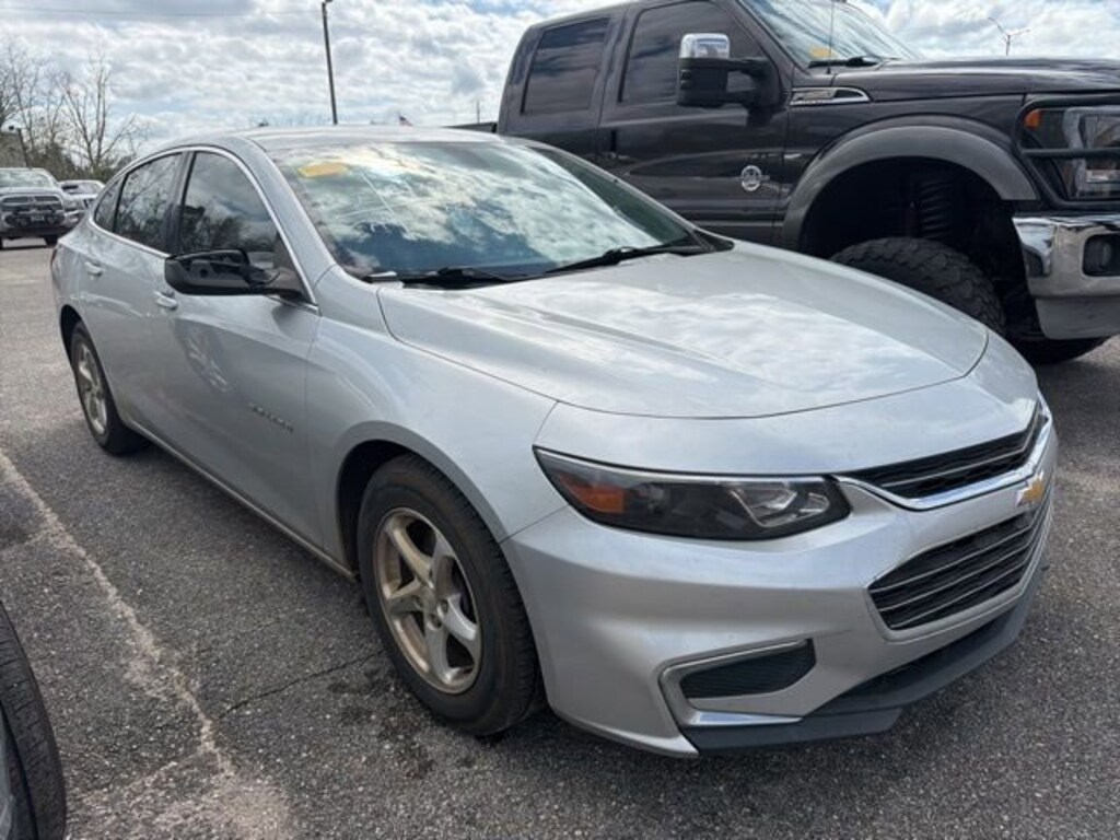 Used 2018 Chevrolet Malibu LS Car