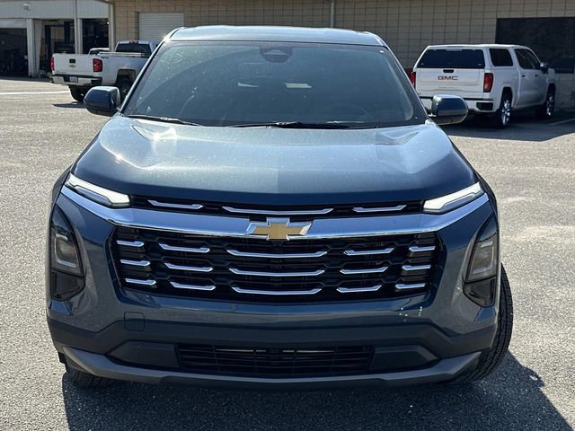 2026 Chevrolet Equinox LT photo 2