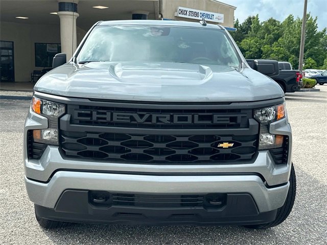 2025 Chevrolet Silverado 1500 Custom photo 3