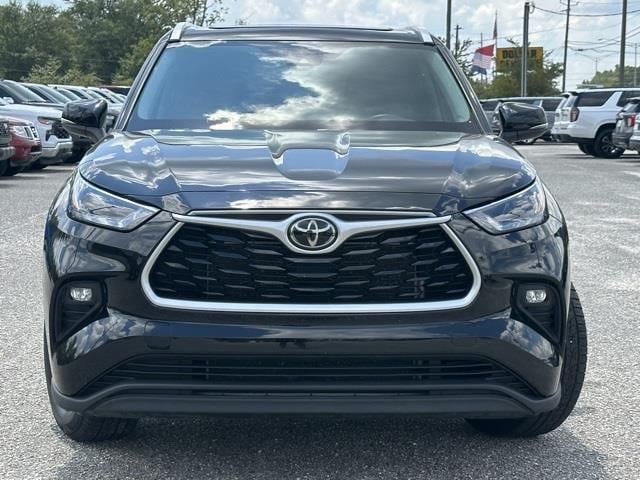 Used 2022 Toyota Highlander XLE with VIN 5TDGZRAH9NS129839 for sale in Bay Minette, AL