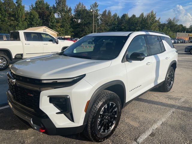 2026 Chevrolet Traverse Z71 photo 2
