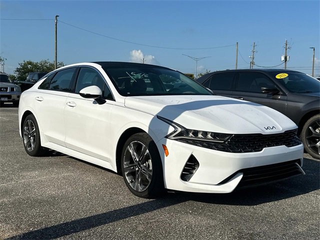 2022 Kia K5 EX photo 2