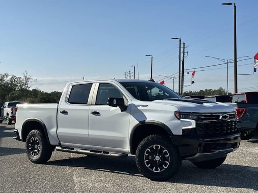 New 2026 Chevrolet Silverado 1500 ZR2 Truck