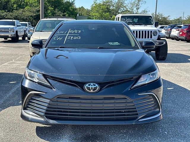 2021 Toyota Camry LE photo 2