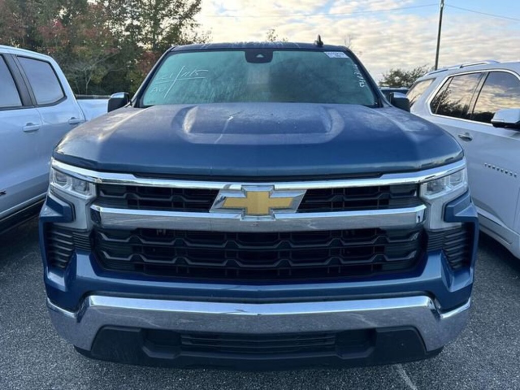 Used 2024 Chevrolet Silverado 1500 LT Truck