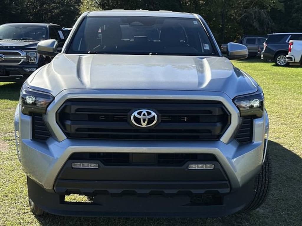 Used 2024 Toyota Tacoma 4WD SR5