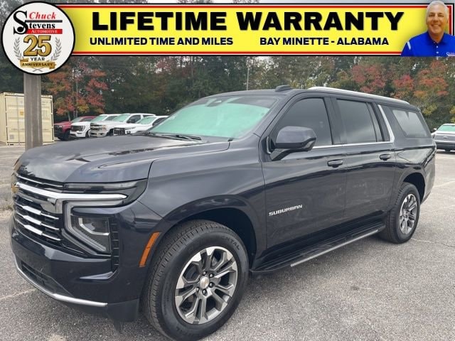 2025 Chevrolet Suburban LT's photo