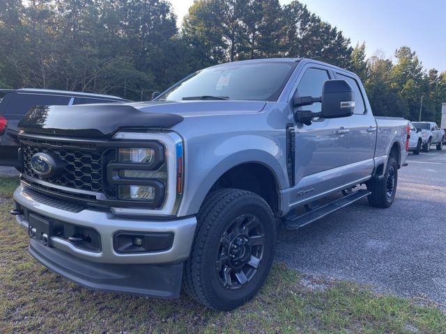 2024 Ford F-250 Lariat photo 2