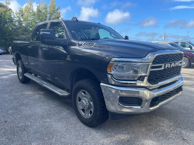 2023 Ram 2500 Tradesman photo 3