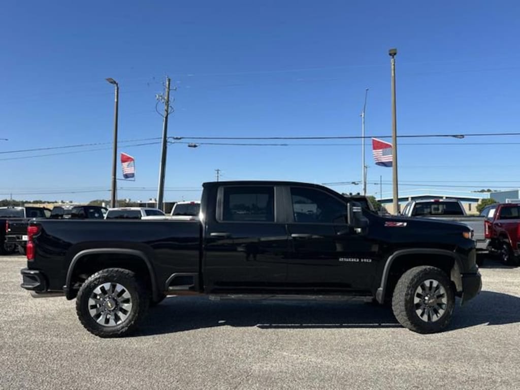 Used 2024 Chevrolet Silverado 2500 HD Custom Truck