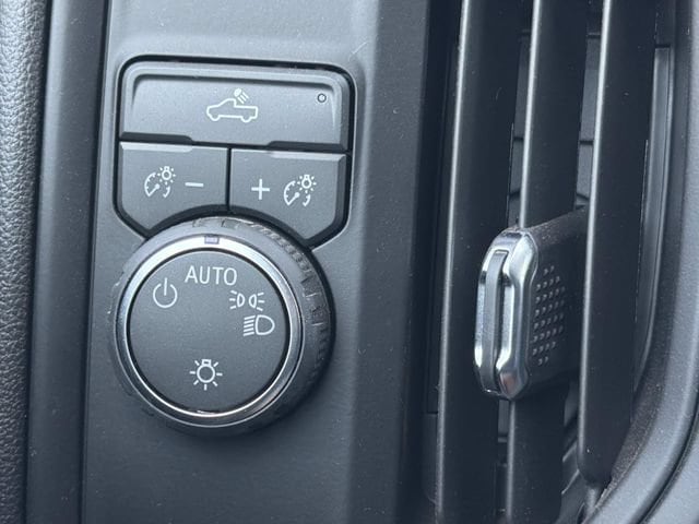 2026 Chevrolet Silverado 1500 Custom - Photo 30