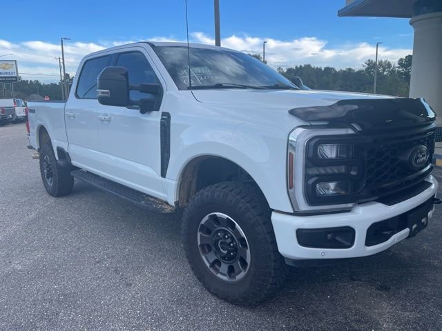 2024 Ford F-250 Lariat photo 2